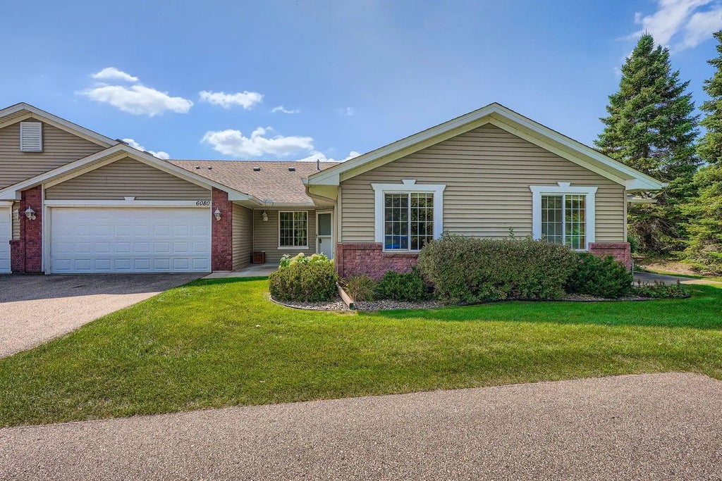 6080 Pond View Drive, Shorewood