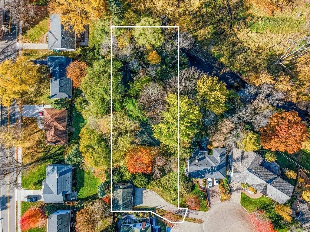 4023 Wood End Drive, Edina