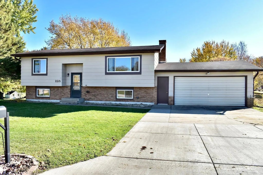 225 S 1st Street, Lewiston