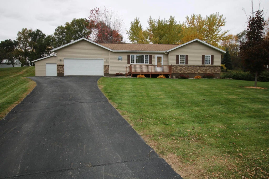 111 W Ridgeview Drive, Starbuck