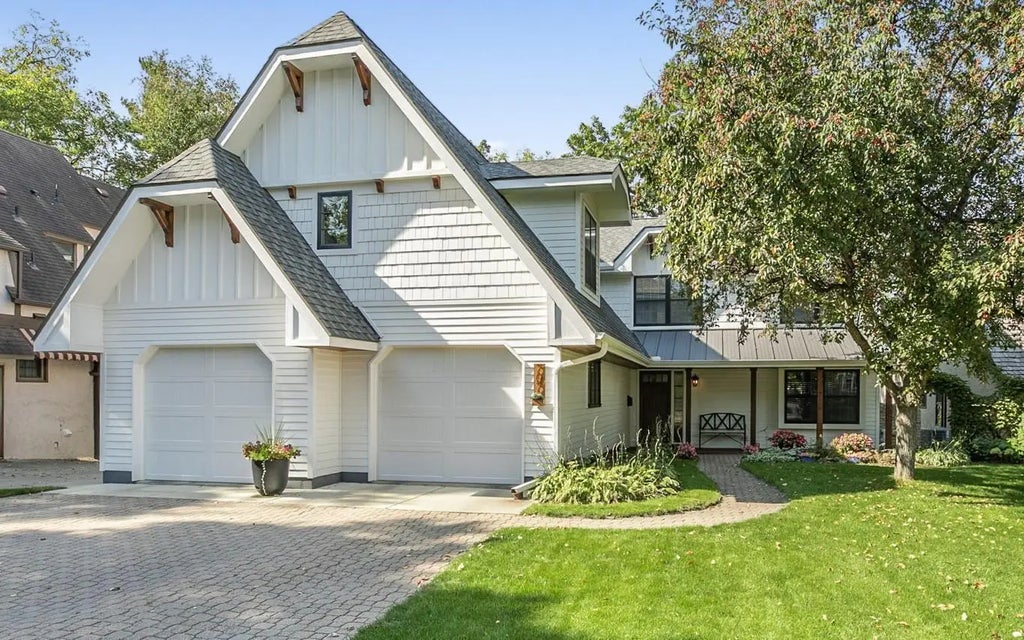 707 Riverside Drive Se, Saint Cloud