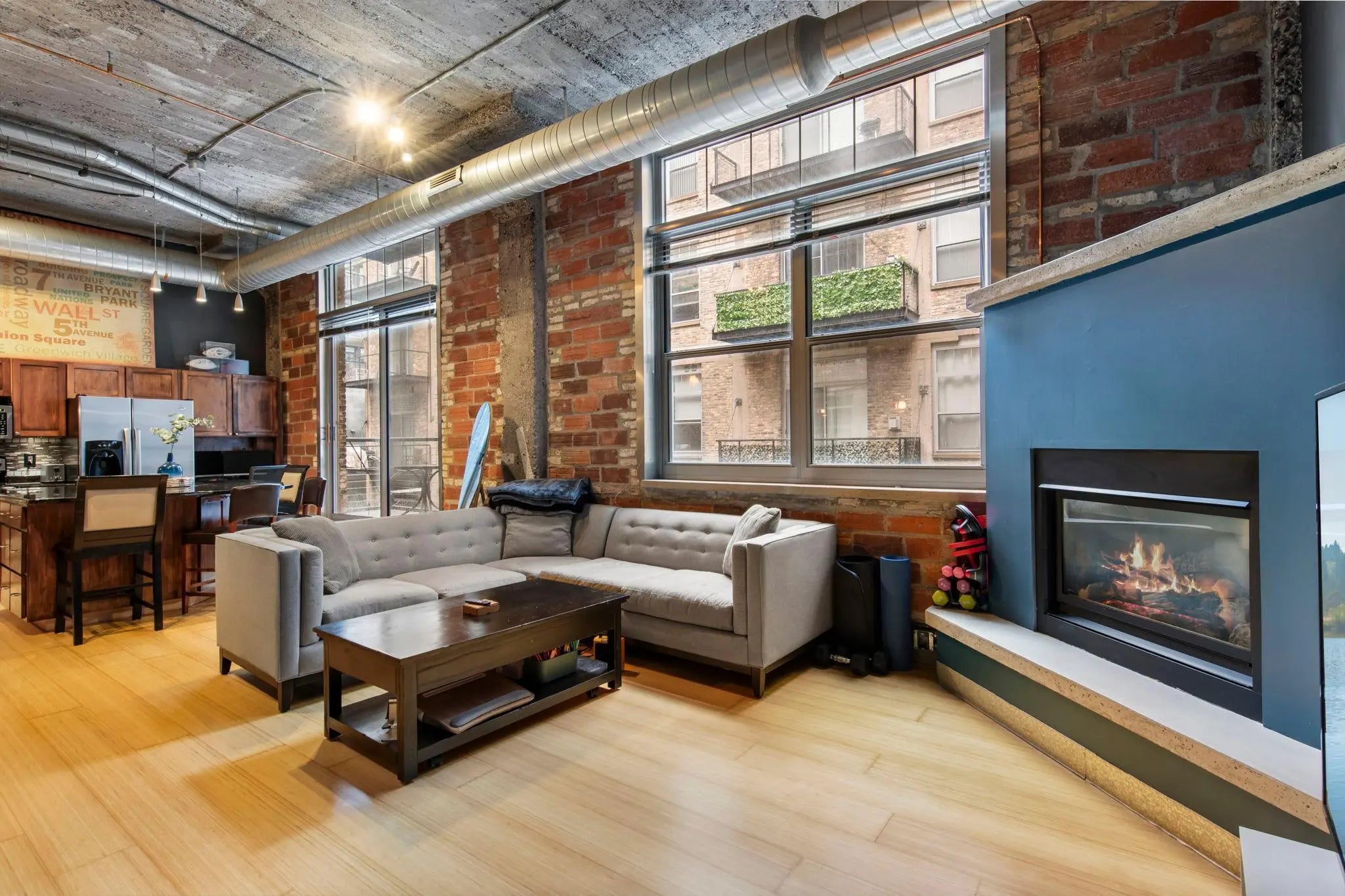 Photo of Listing #6812731