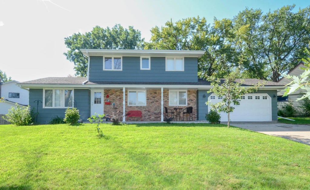 4131 Jersey Avenue N, Crystal