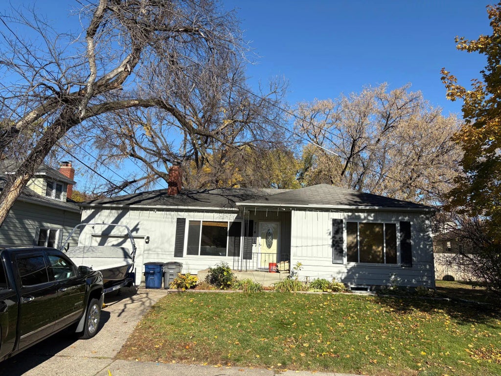 714 5th Avenue S, Moorhead