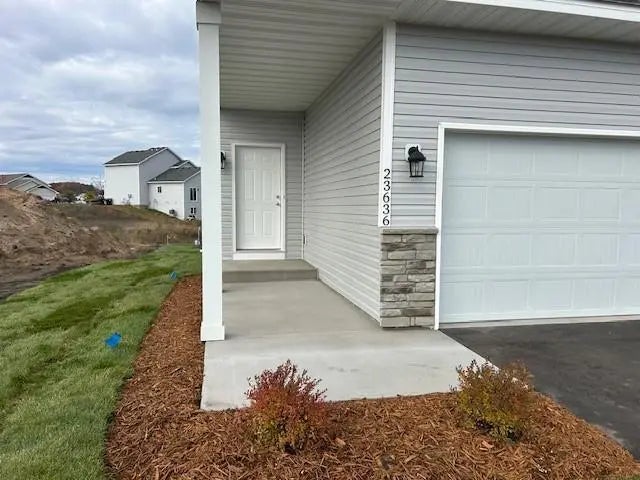 23636 Lily Street Nw, Saint Francis