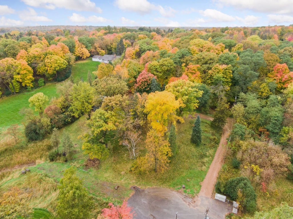 365 W Lake Street, Orono