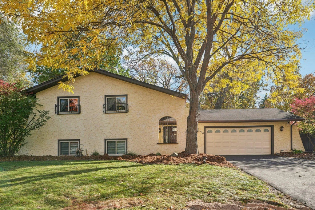 3017 74th Avenue N, Brooklyn Park