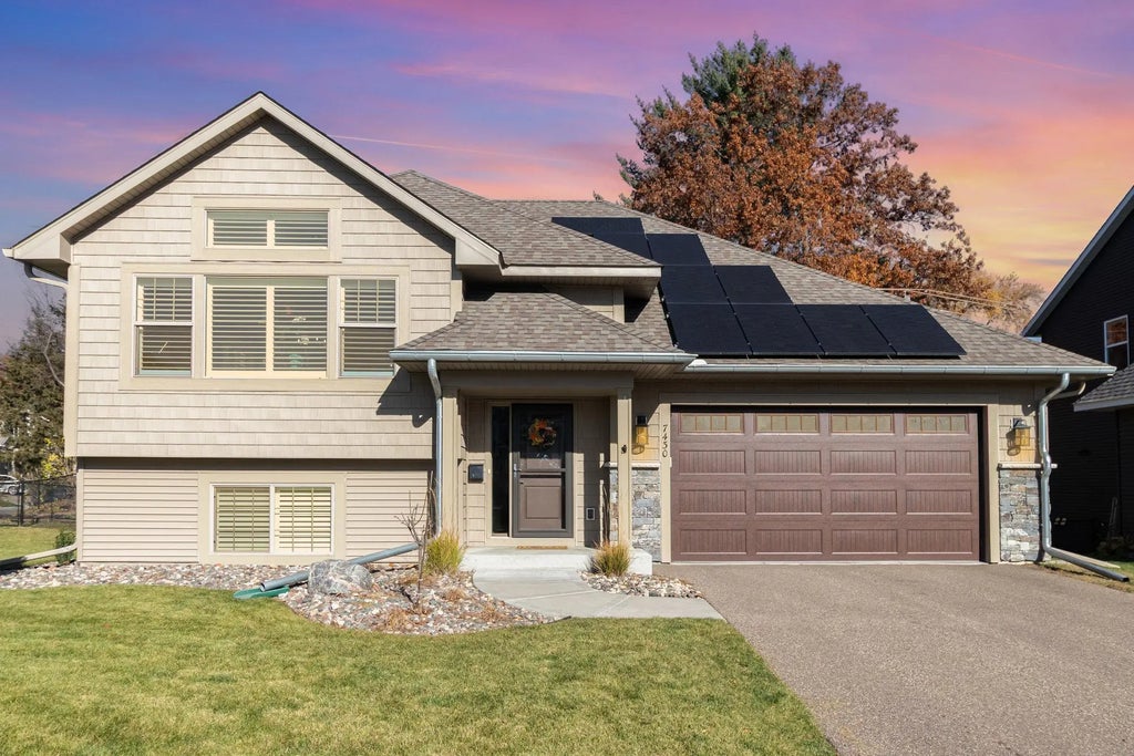 7430 51st Avenue N, New Hope