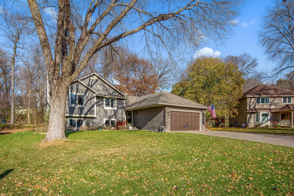 745 Mill Run Circle, Eagan