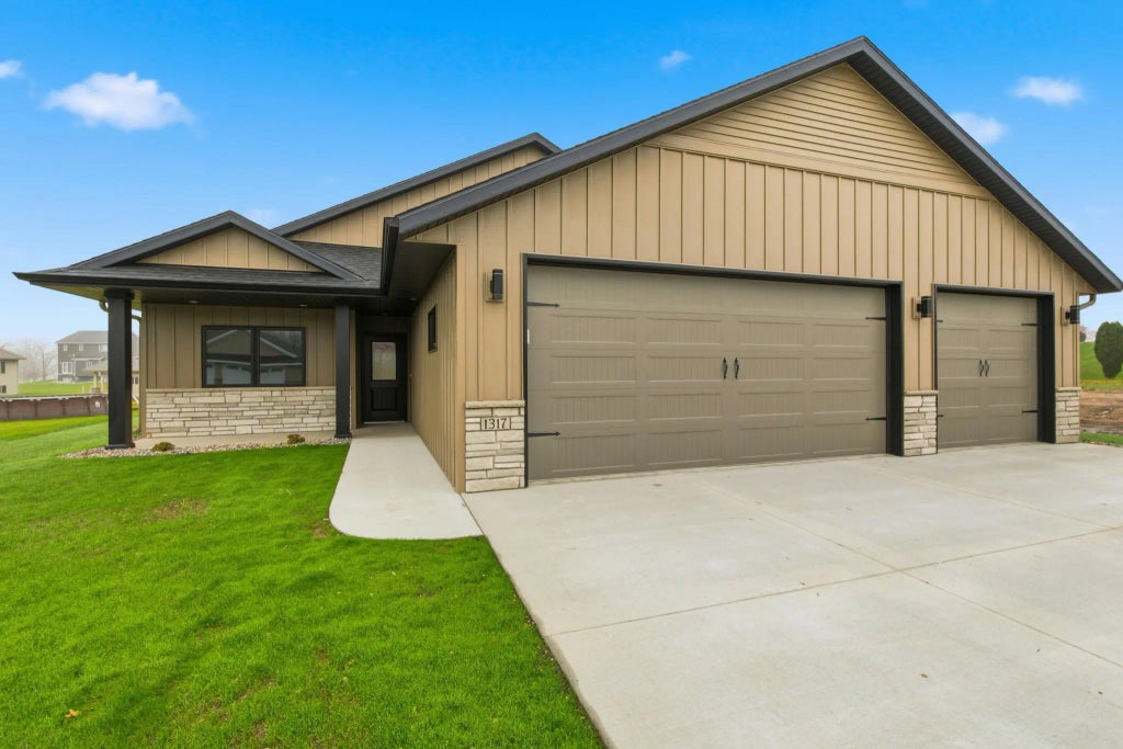 1317 Iris Lane, Saint Joseph