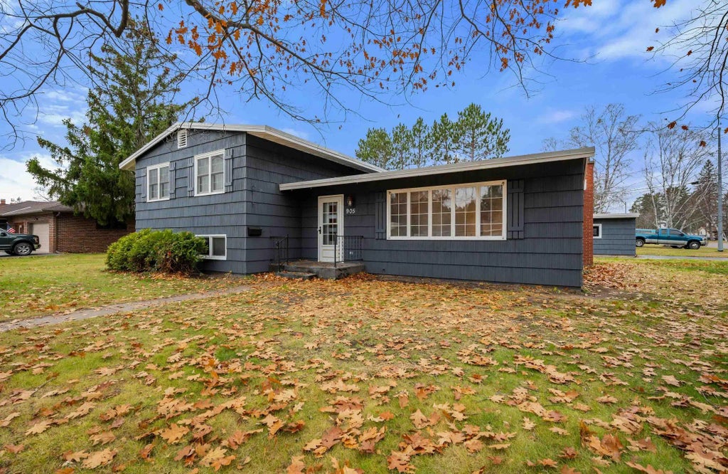 905 Sw 4th Avenue, Grand Rapids