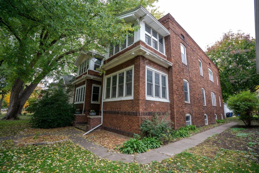 1879 Portland Avenue 3, Saint Paul