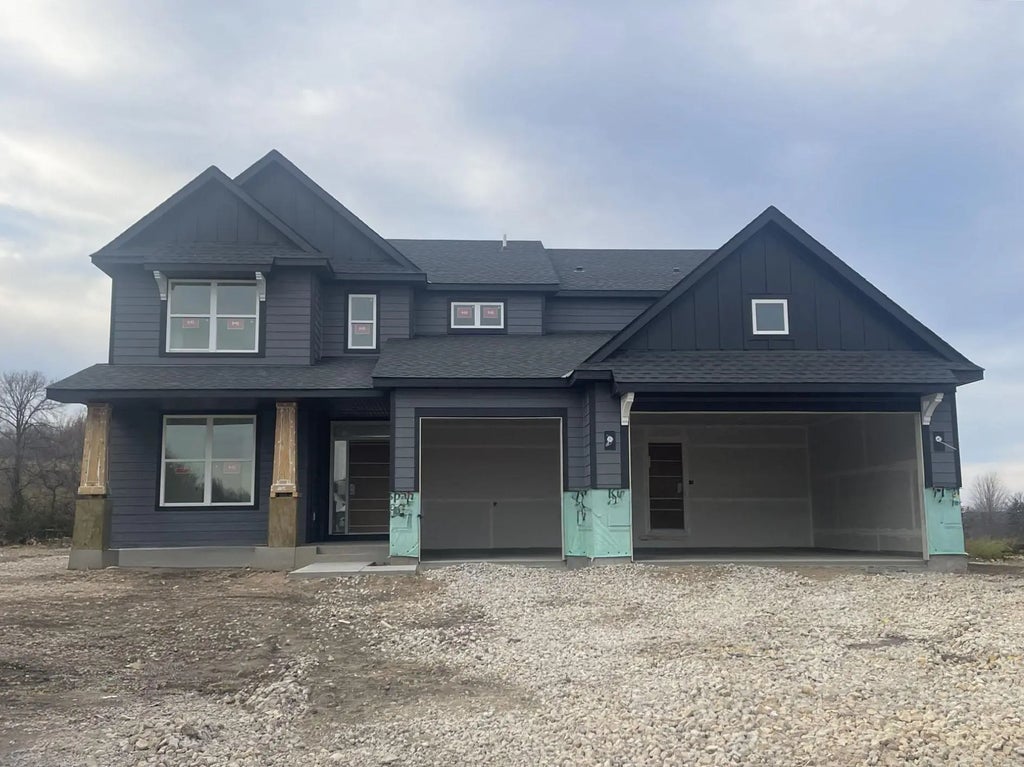 2548 Aspen Court, Shakopee