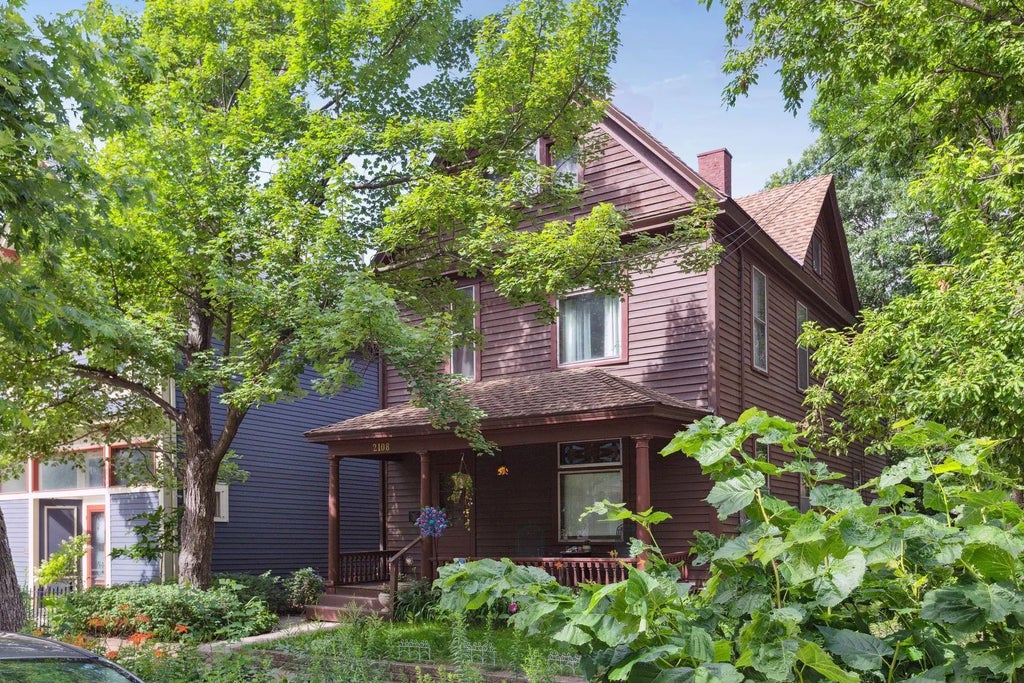 2108 24th Avenue S, Minneapolis