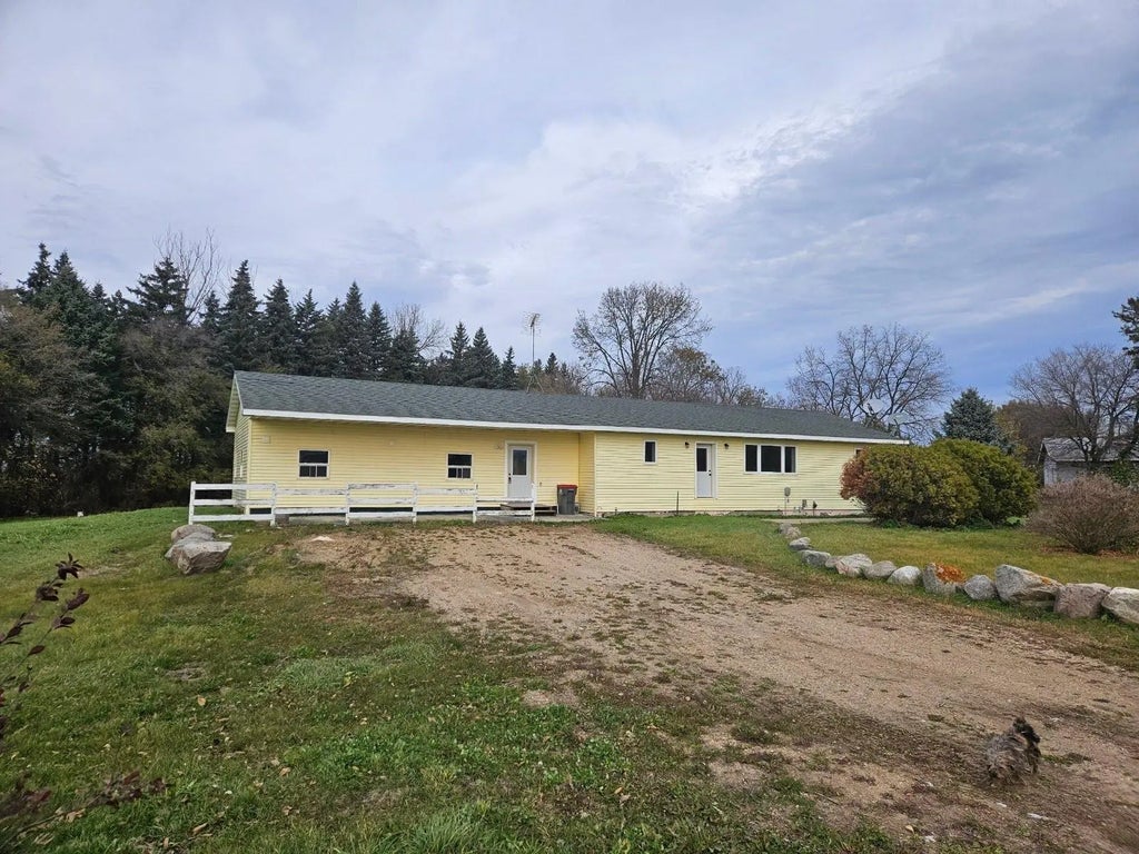 20575 Tower Hill Road Sw, Brandon