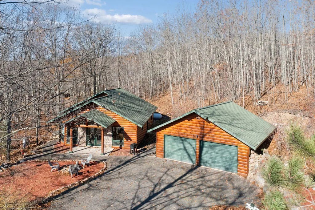 26594 Freedom Valley Drive, Bayview Twp