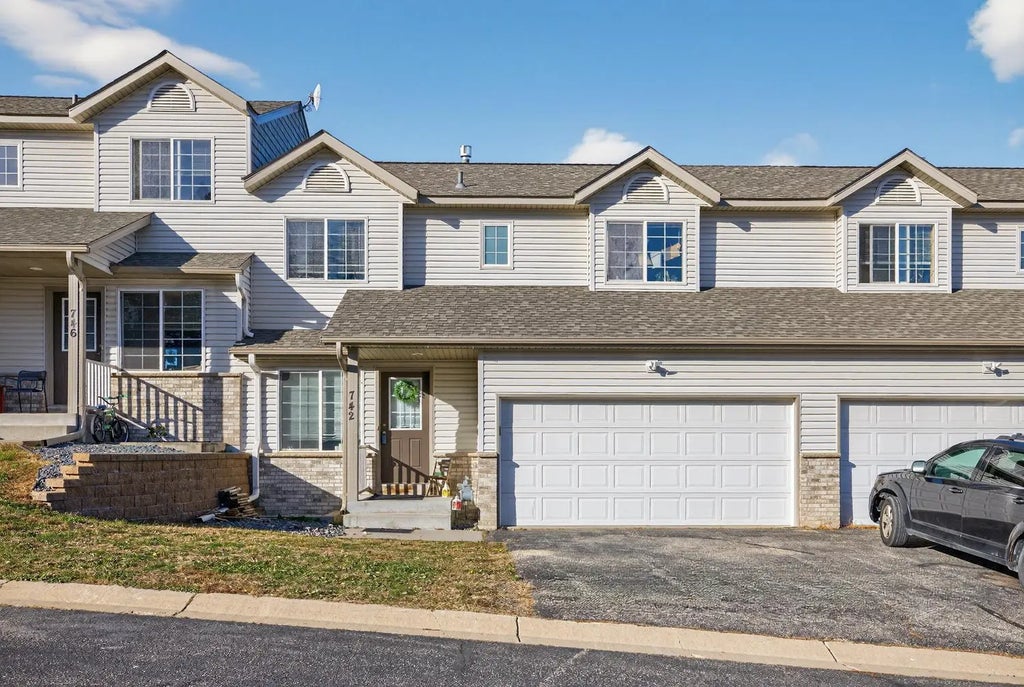 742 Baylee Place Sw, Pine Island