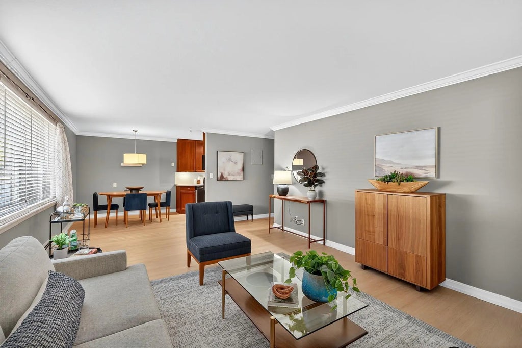 2700 W 44th Street 104, Minneapolis