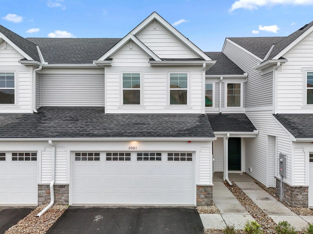 20011 62nd Place, Corcoran