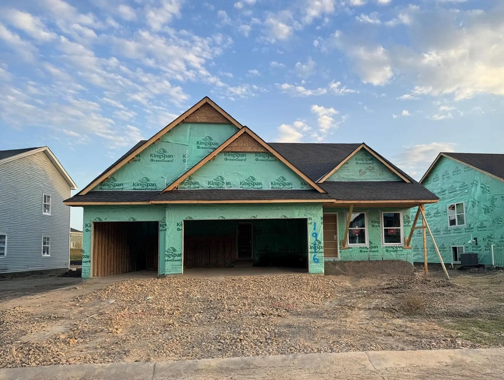 1916 Ironwood Drive, Carver