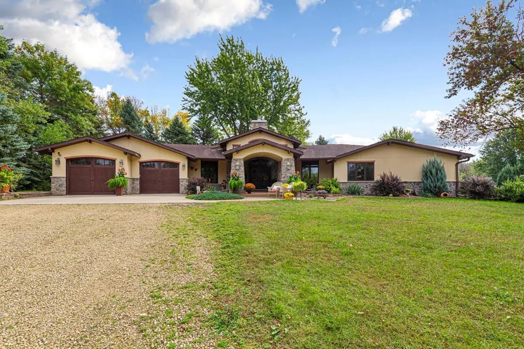 60639 211th Street, Le Ray Twp