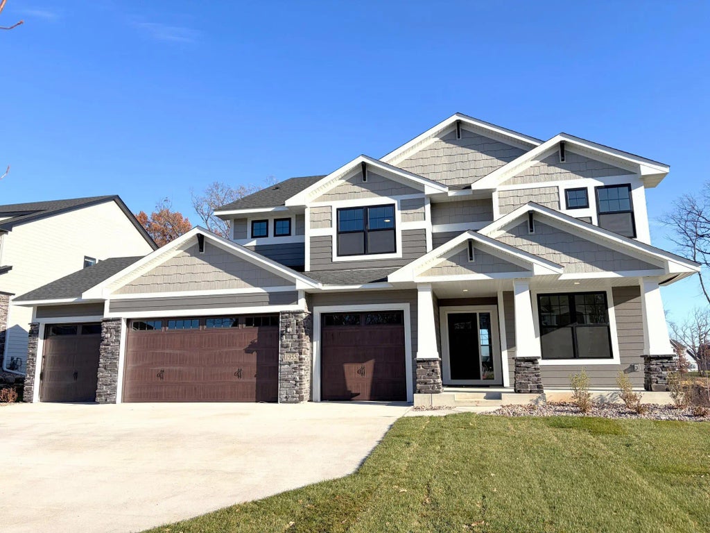 1955 Royal Boulevard N, Lake Elmo