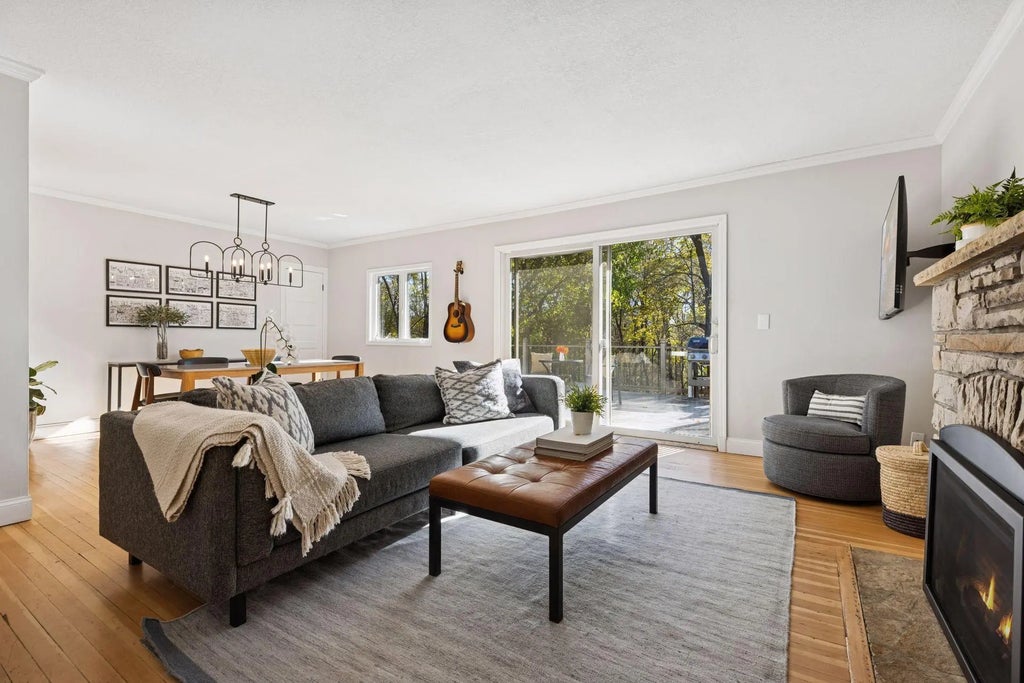 4109 W 84th Street, Bloomington