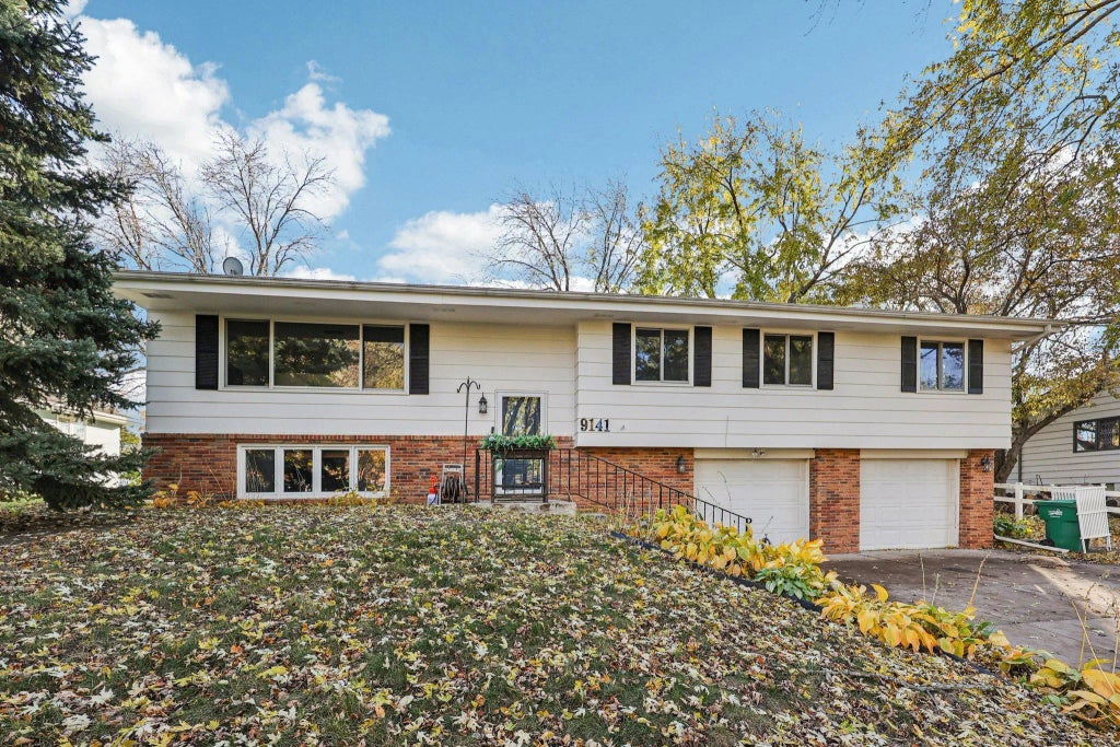 9141 N 35th Avenue N, New Hope