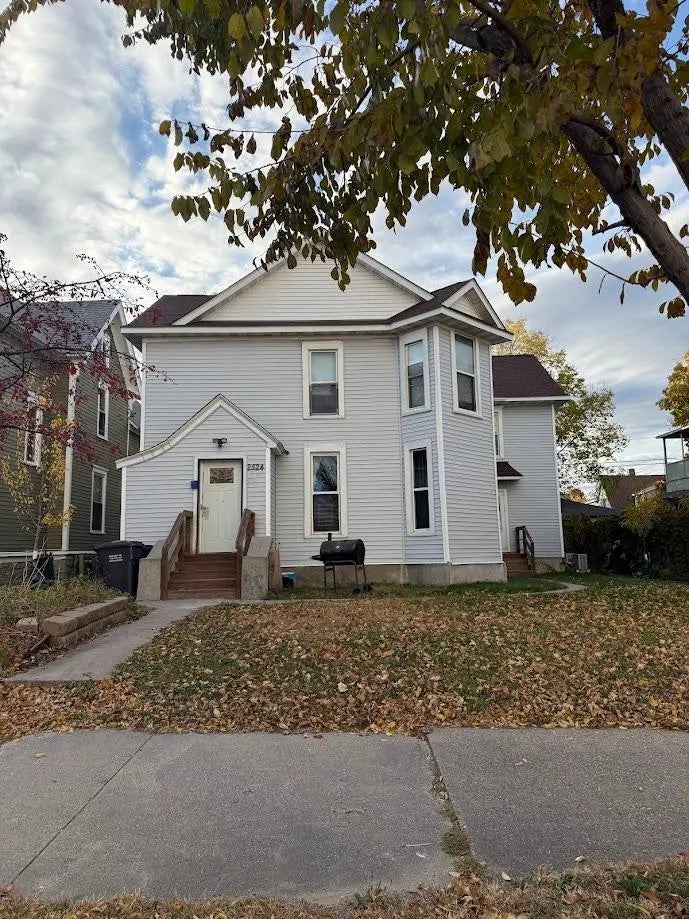 2524 Portland Avenue, Minneapolis