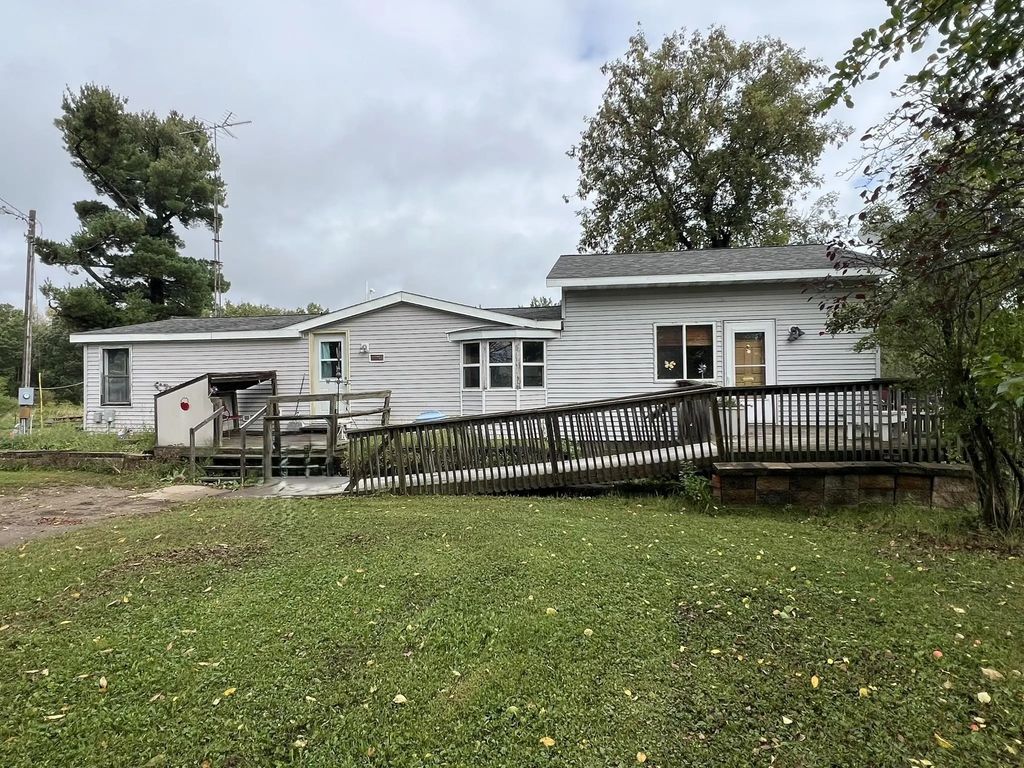 10038 County Road 8, Brainerd