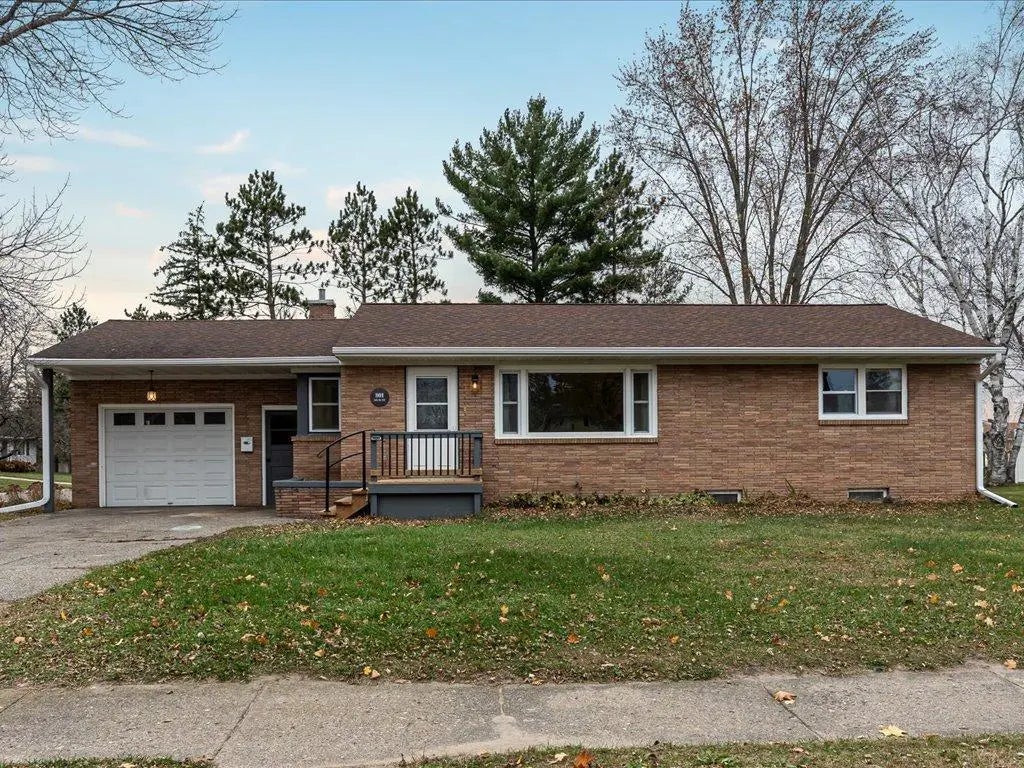 801 5th Street Ne, Staples