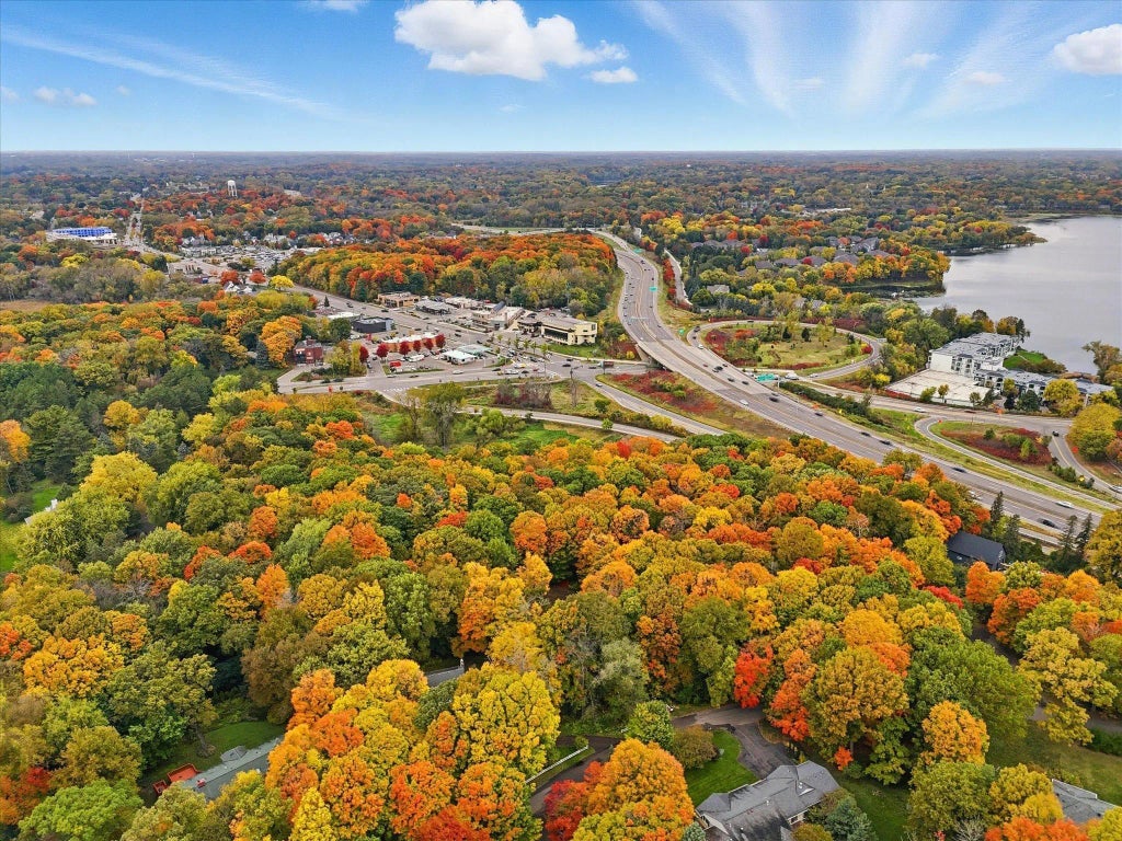 1426 Holdridge Circle, Wayzata