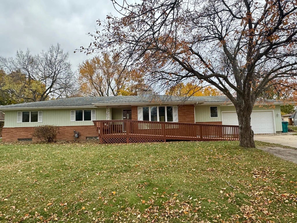 349 Mc Indoe Street, Owatonna