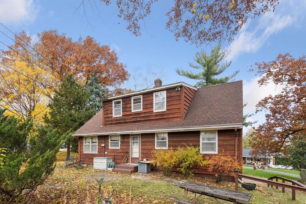 18701 South Lane, Minnetonka