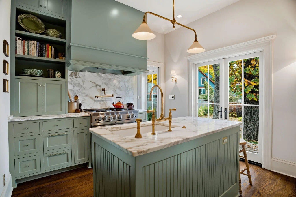 212 Cedar Lake Road S, Minneapolis