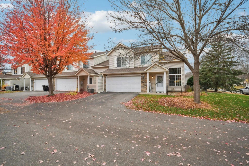 5213 207th Street N, Forest Lake