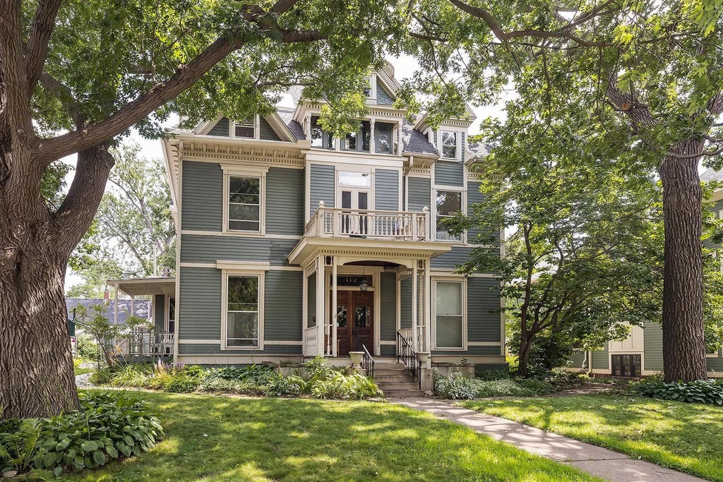 112 Western Avenue N 4, Saint Paul