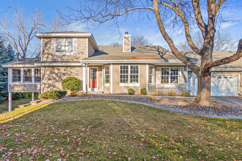 14730 Oak Run Lane, Burnsville