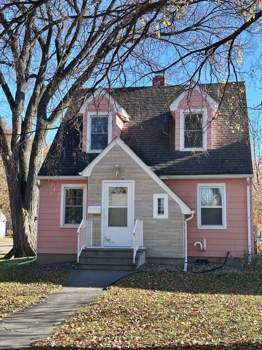 224 12th Street N, Moorhead