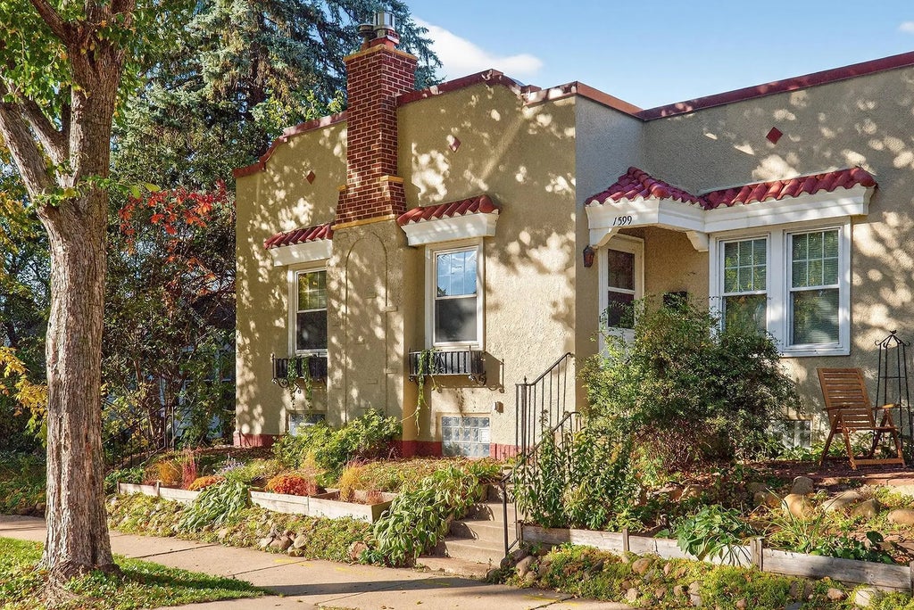 1599 Juno Avenue, Saint Paul