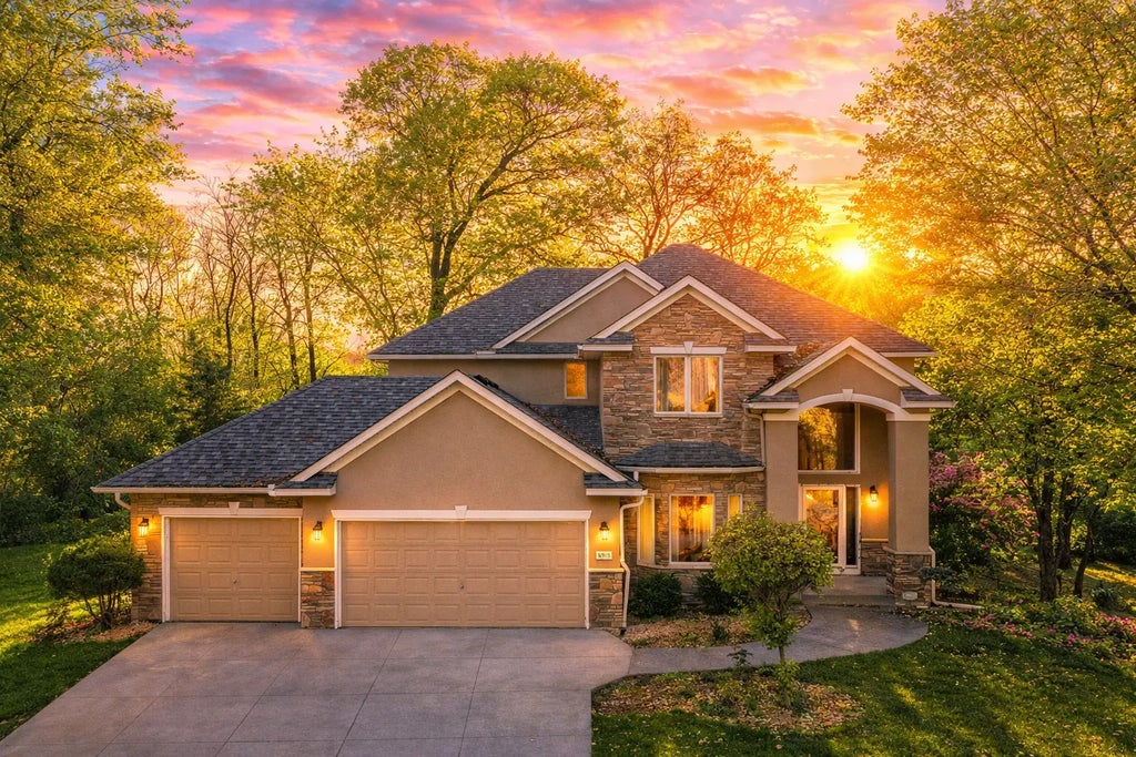 8915 Tewsbury Gate, Maple Grove