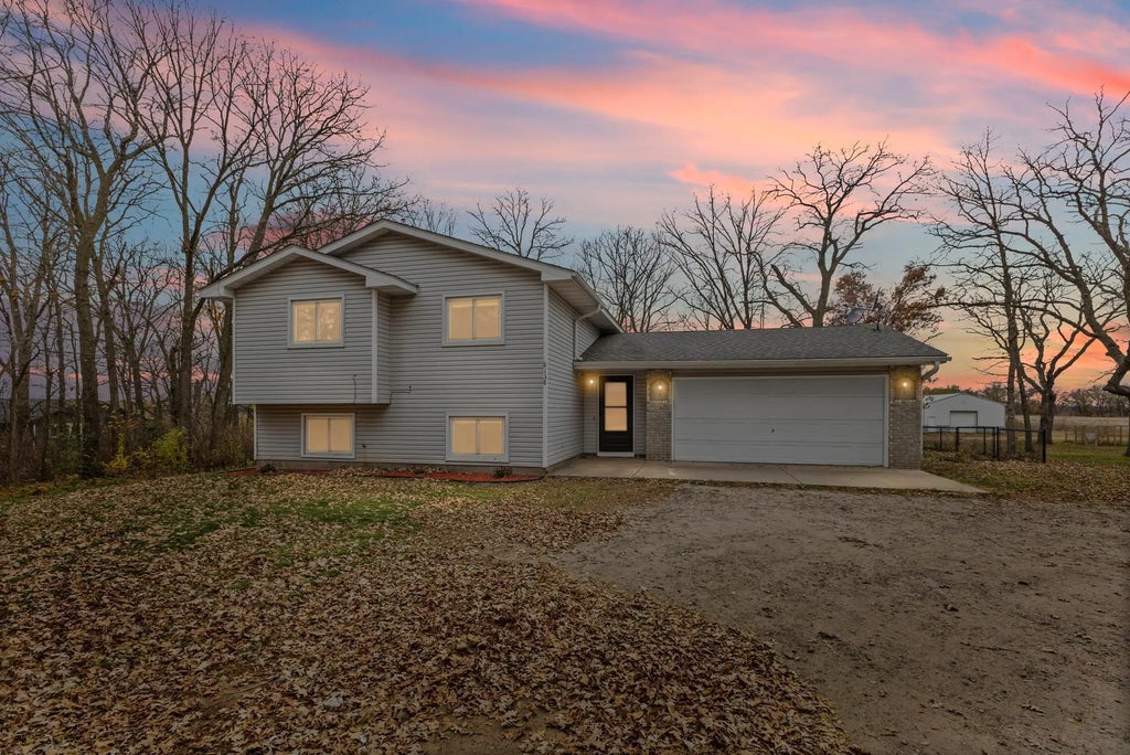 8138 165th Avenue, Becker Twp