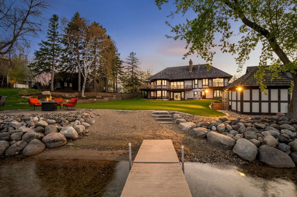 15283 Edgewater Circle Ne, Prior Lake