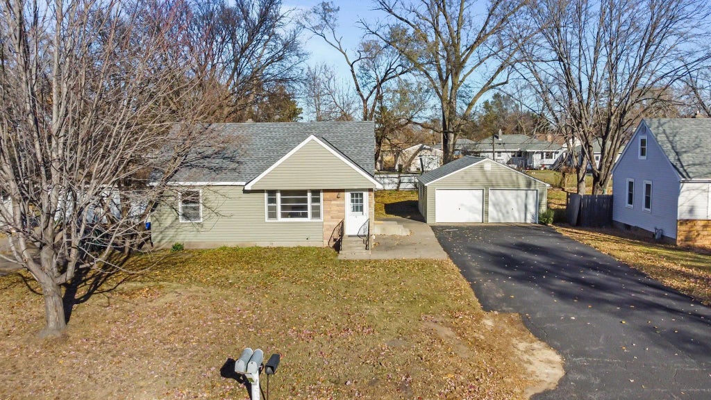 161 91st Avenue Ne, Blaine