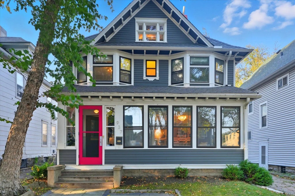 937 Hague Avenue, Saint Paul