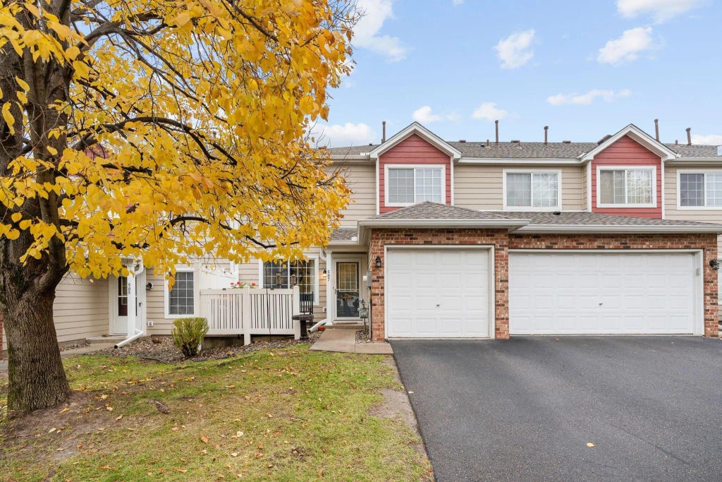 587 Mariner Way, Woodbury