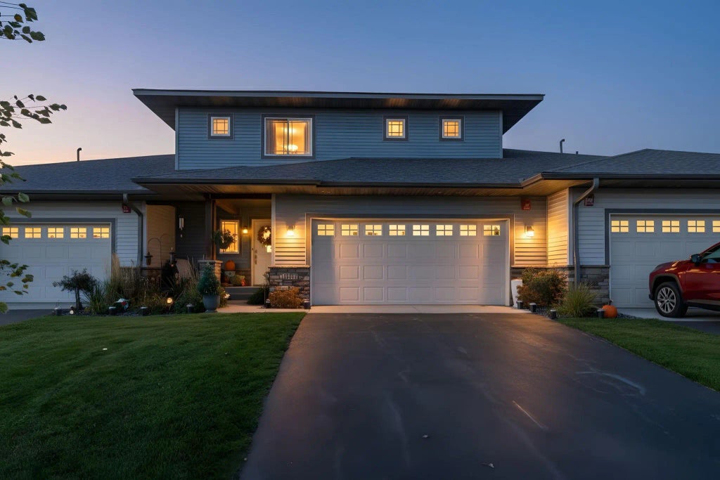 1102 Lorraine Court, Carver