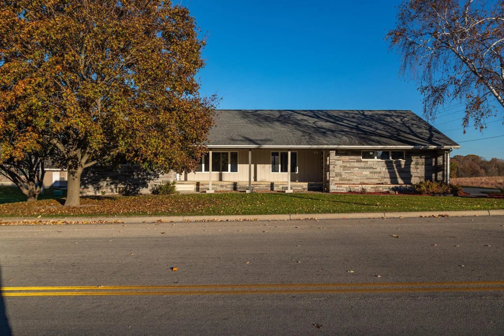 147 4th Avenue Se, Spring Grove