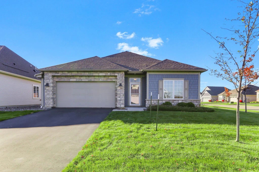 7501 Fir Lane N, Corcoran