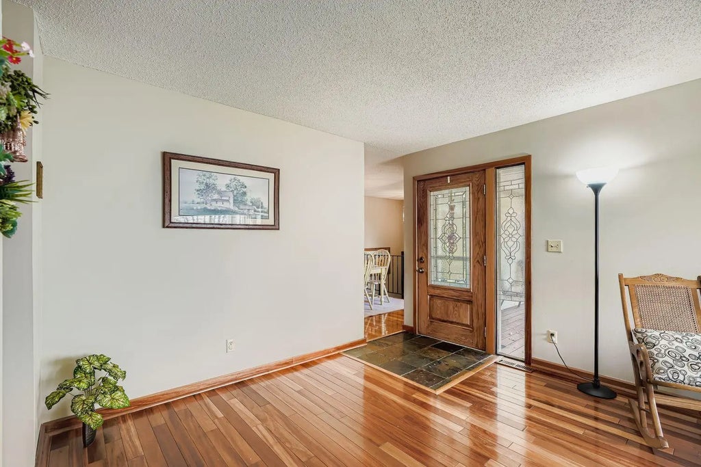 7616 Landau Drive, Bloomington